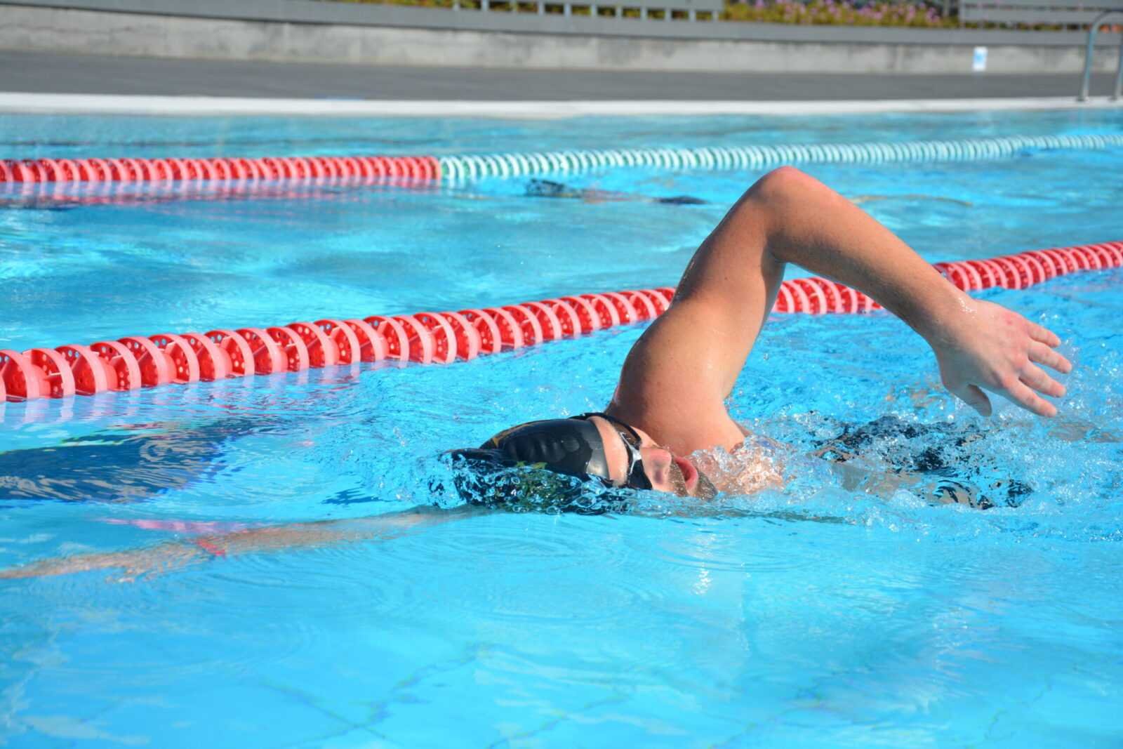 Read more about the article Co mam zrobić, żeby pływać szybciej? – Zadbaj o mobilność stawów!